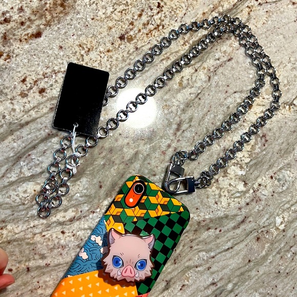 Quicksilver Crossbody Phone Chain - Picture 7 of 13